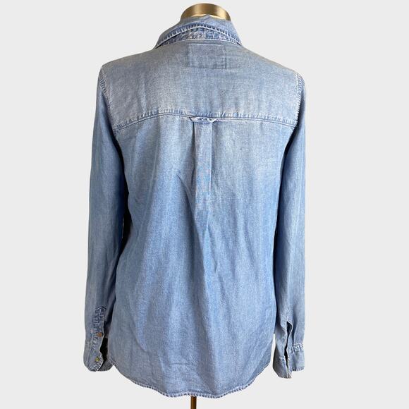 Abercrombie & Fitch Womens Small Blue Chambray Lyocell Shirt Pockets Tie Neck - Picture 2 of 7
